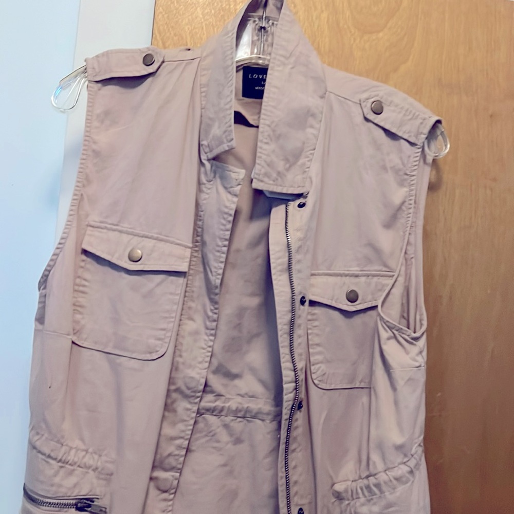 Love Tree- Size L- Salmon colored vest